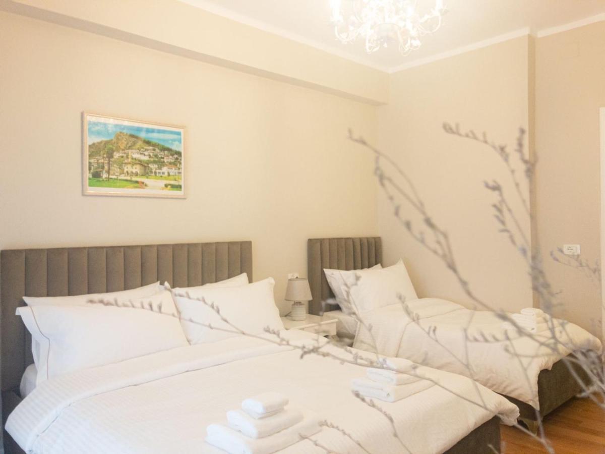 Olimpia Inn Berat Esterno foto